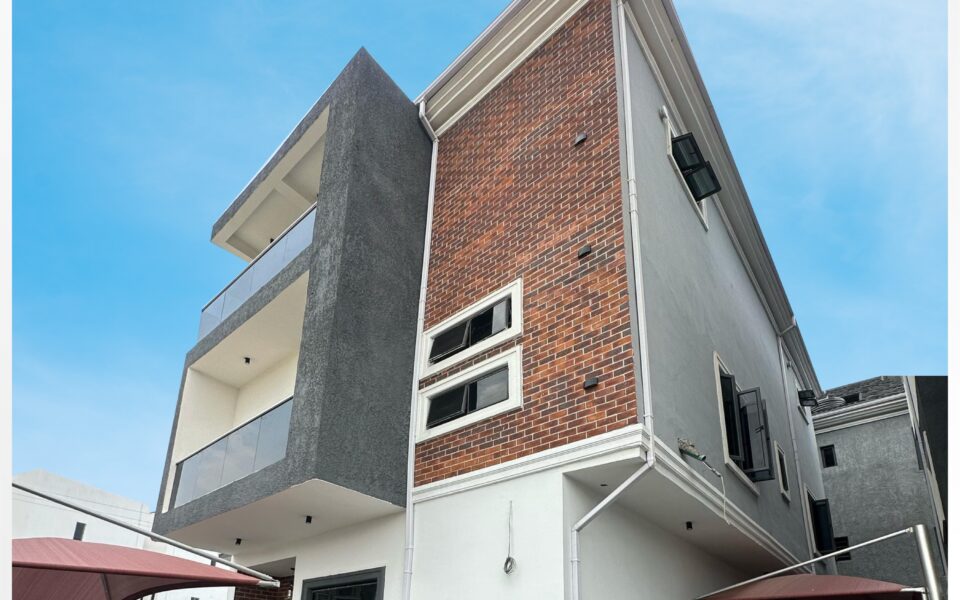 Duplex for sale in Lekki