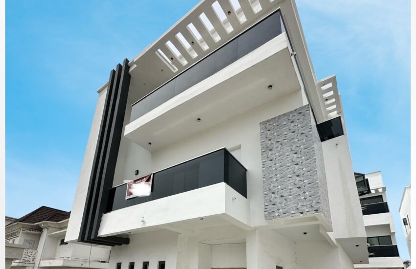 5 bedroom for sale in Ologolo, Lekki